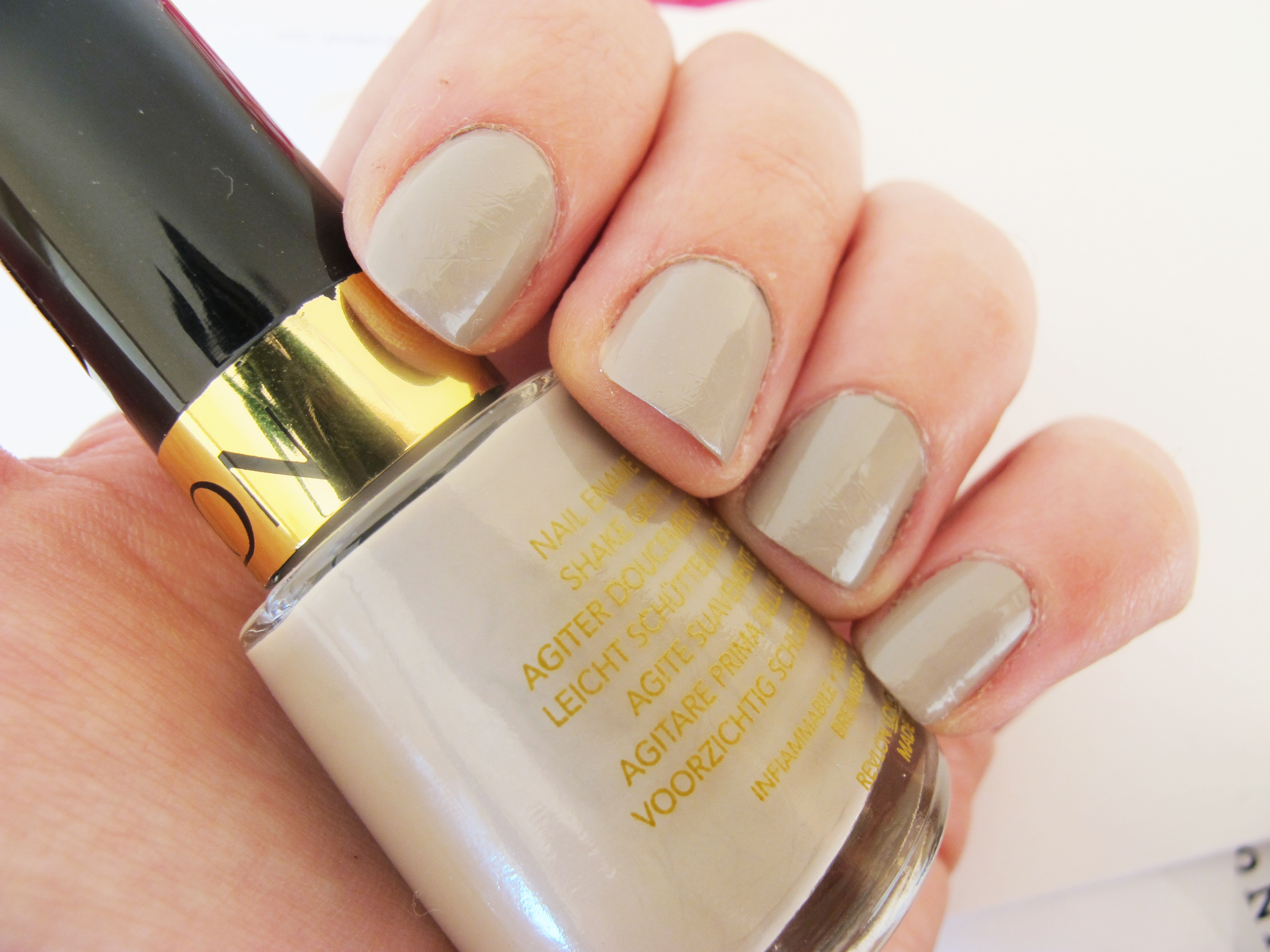 Revlon Smoky Canvas