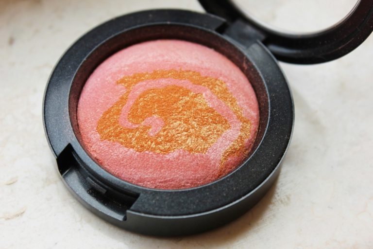 MAC Solar Ray Mineralize Blush